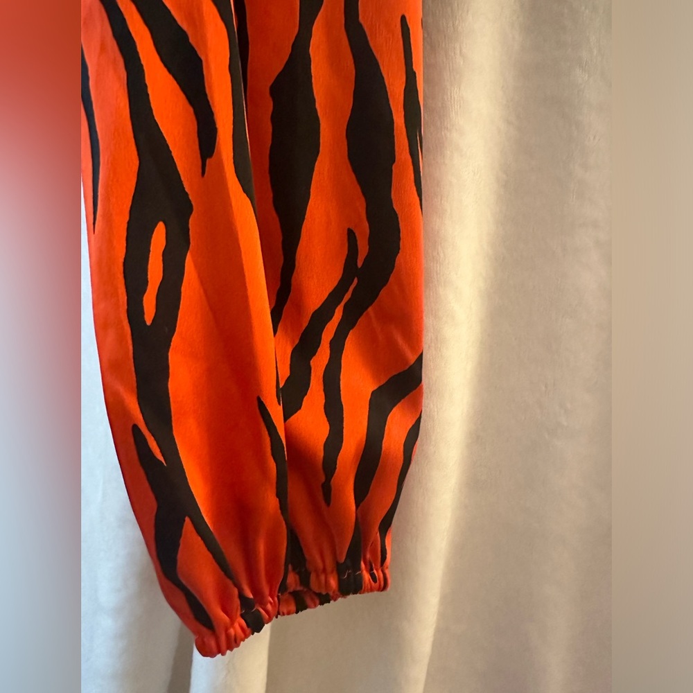 NWT-BAR III -Tiger-Print Crop Top, Created for Macy's. Size S - Picture 14 of 14
